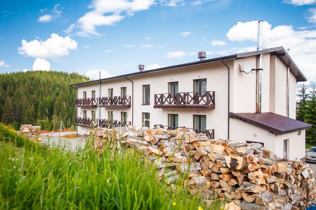 Skilandhouse Yablunytsya Extérieur photo