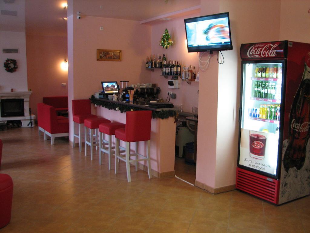 Skilandhouse Yablunytsya Extérieur photo